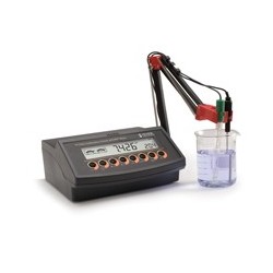 Máy đo pH để bàn dùng trong thực phẩm hanna HI 2223
