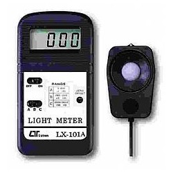 Máy đo cường độ ánh sáng Lutron LX-101A