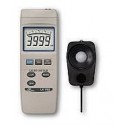 Máy đo cường độ ánh sáng Lutron LX-1102
